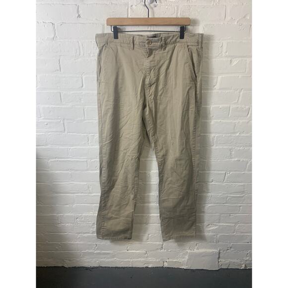 Levi's Men's High Rise Straight Leg Chino Pant Flat Front Tan Size 38/31 - Picture 1 of 4